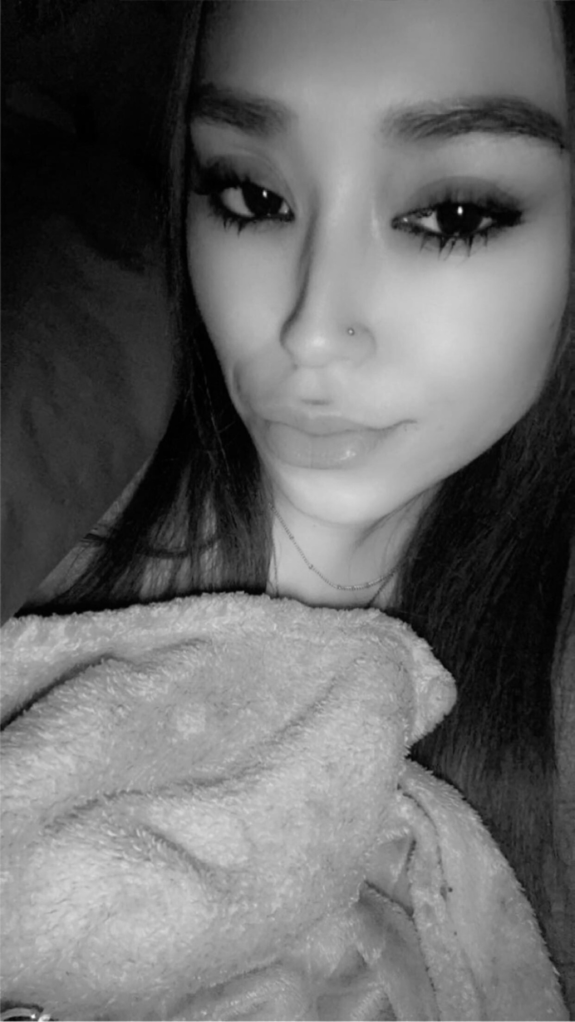 A little face picture before bed never hurt😊