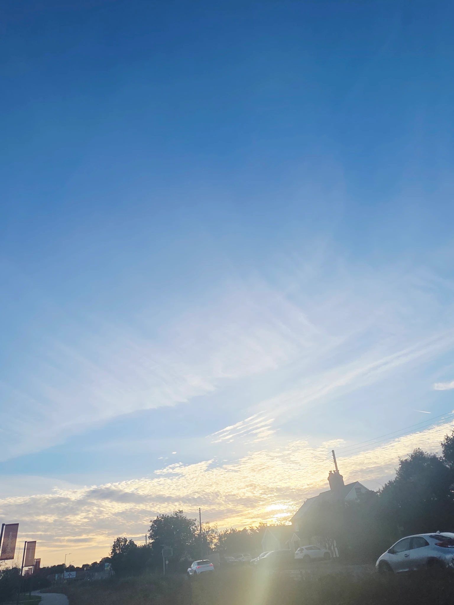 Golden horizon