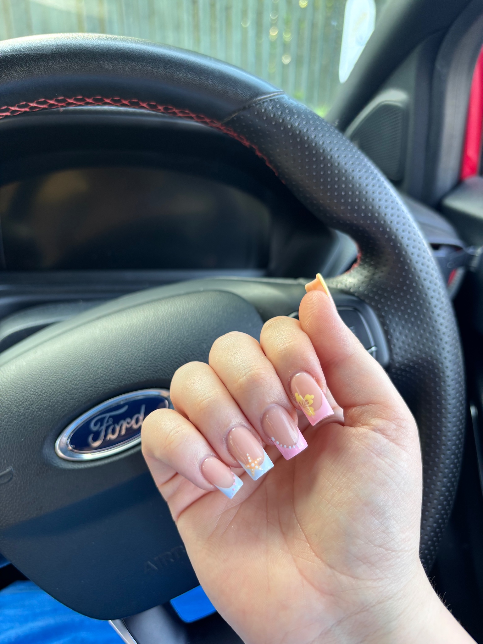 Got my nails done pls tell me they look cute xo