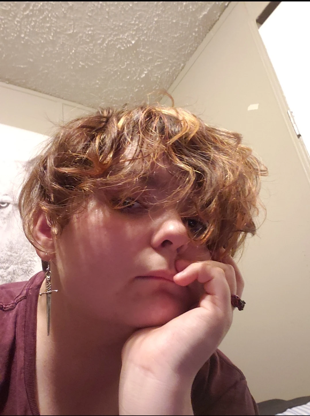 Bit new here. Anyone wanna chat? <3