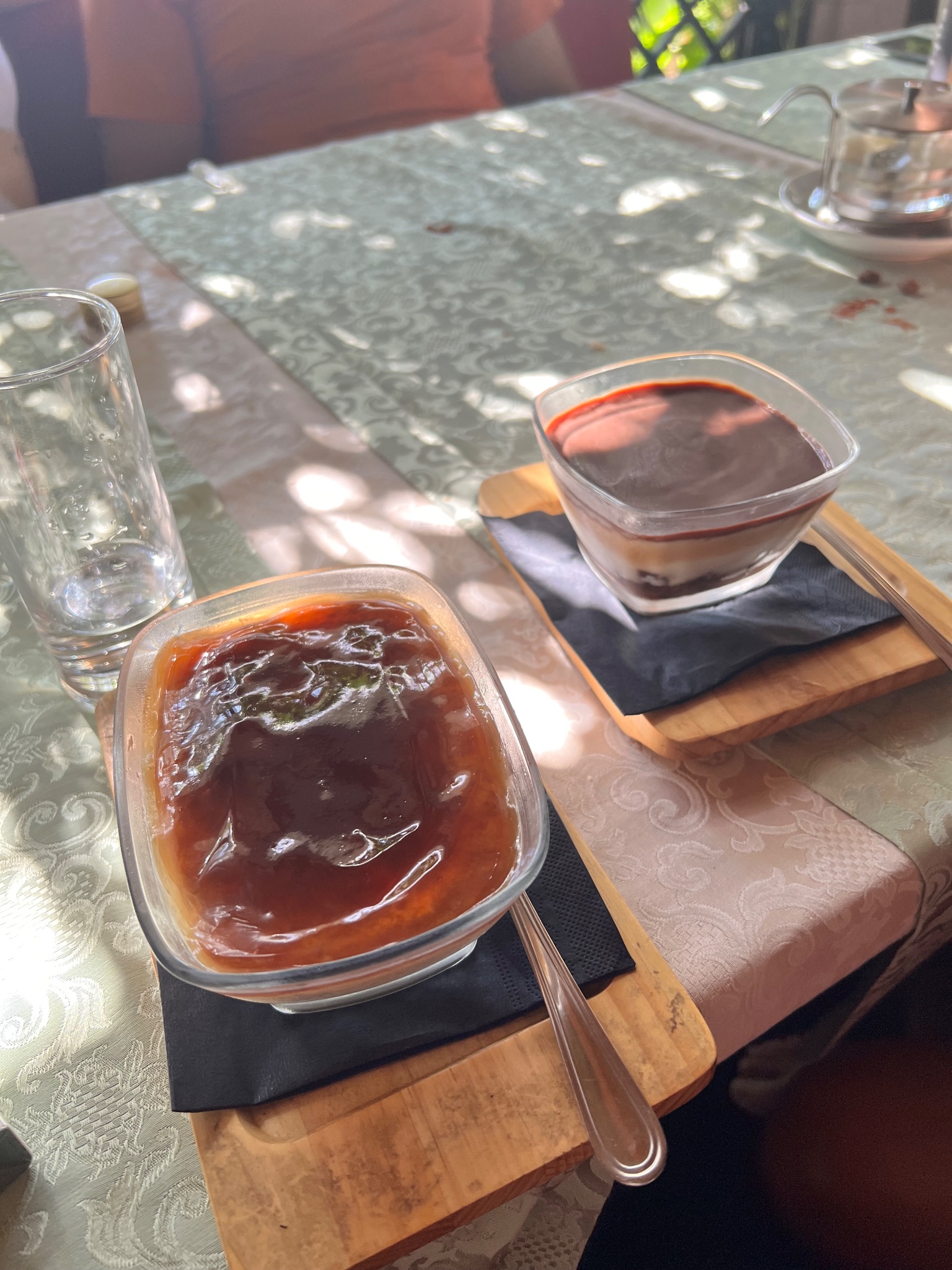 I love trying different foods when I travel. 🤤